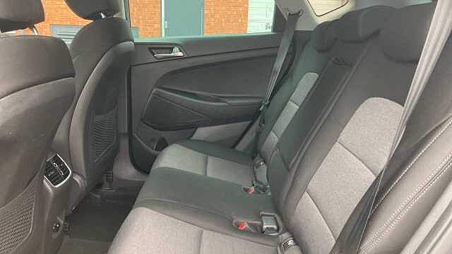 Hyundai TUCSON 1.6 GDi SE Nav 5dr 2WD Petrol Estate Grey