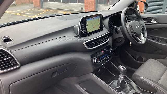 Hyundai TUCSON 1.6 GDi SE Nav 5dr 2WD Petrol Estate Grey