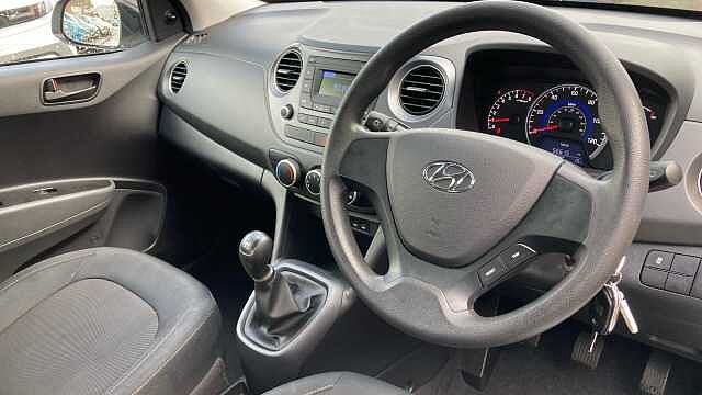 Hyundai I10 1.0 S 5dr Petrol Hatchback White