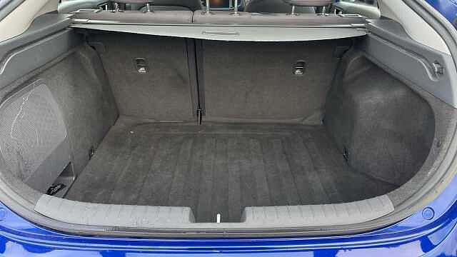 Hyundai IONIQ 1.6 GDi Hybrid Premium 5dr DCT Hybrid Hatchback