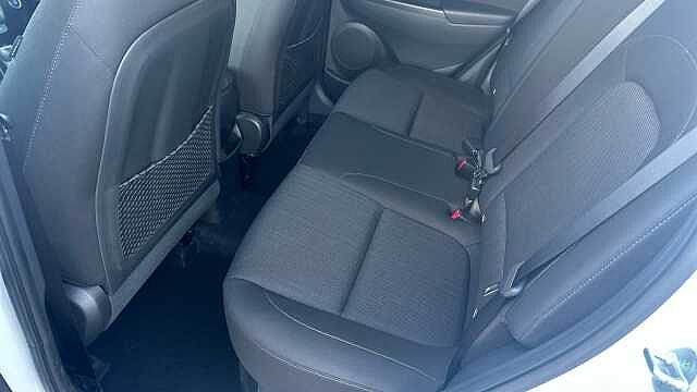 Hyundai KONA 1.6 GDi Hybrid Premium 5dr DCT Hybrid Hatchback White