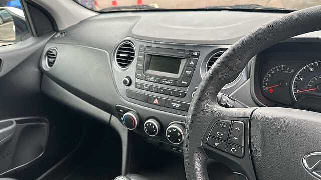 Hyundai i10 1.0 SE 5dr Petrol Hatchback
