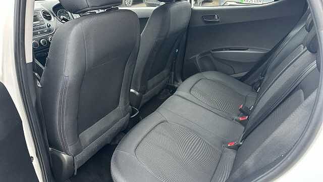 Hyundai i10 1.0 SE 5dr Petrol Hatchback