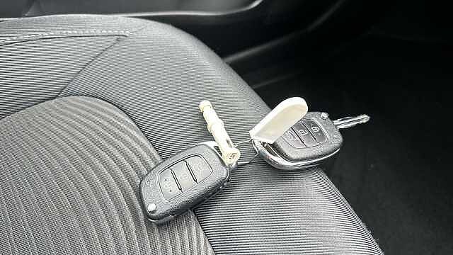 Hyundai i10 1.0 SE 5dr Petrol Hatchback