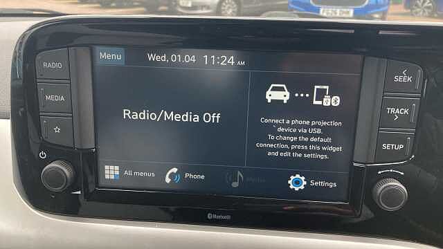 Hyundai I10 1.0 MPi Premium 5dr Petrol Hatchback White