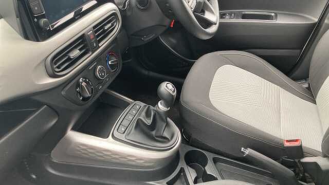 Hyundai I10 1.0 MPi Premium 5dr Petrol Hatchback White