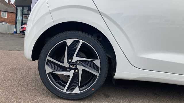 Hyundai I10 1.0 MPi Premium 5dr Petrol Hatchback White