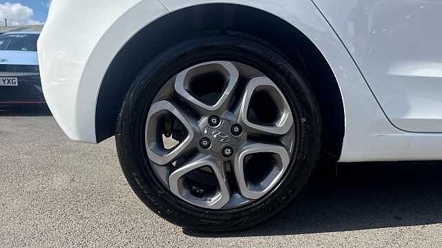 Hyundai i20 1.2 MPi Play 5dr Petrol Hatchback