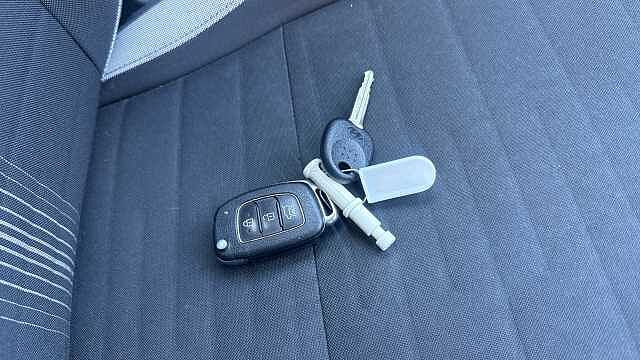 Hyundai i10 1.2 MPi SE Connect 5dr Petrol Hatchback