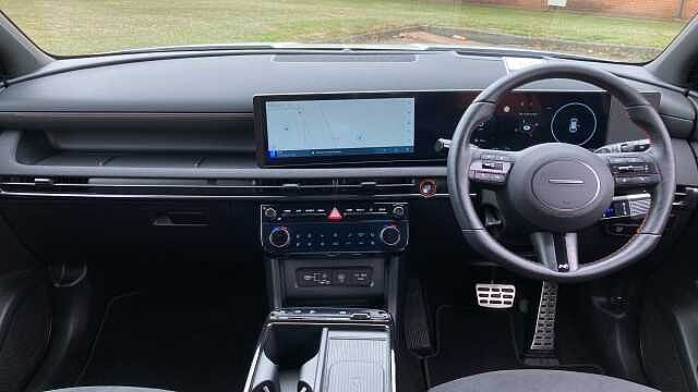 Hyundai TUCSON 1.6T Hybrid N Line S 5dr Auto Hybrid Estate White