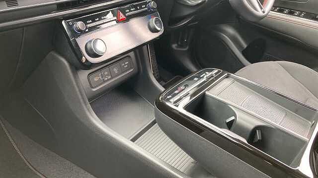 Hyundai TUCSON 1.6T Hybrid N Line S 5dr Auto Hybrid Estate White