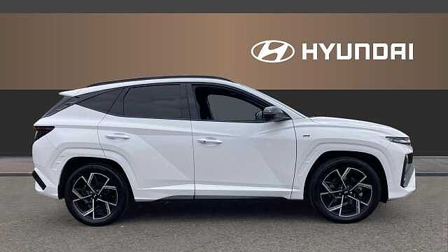 Hyundai TUCSON 1.6T Hybrid N Line S 5dr Auto Hybrid Estate White