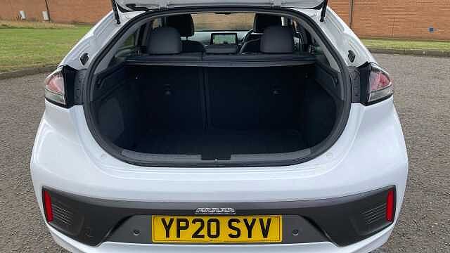 Hyundai IONIQ 1.6 GDi Hybrid Premium SE 5dr DCT Hybrid Hatchback White