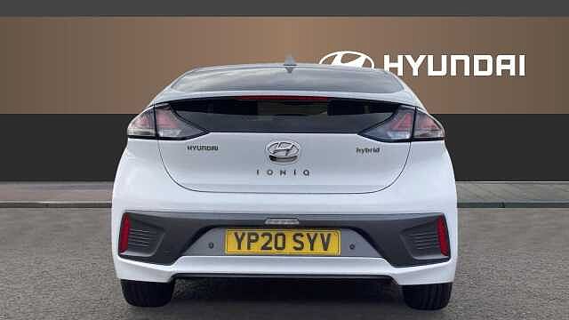 Hyundai IONIQ 1.6 GDi Hybrid Premium SE 5dr DCT Hybrid Hatchback White