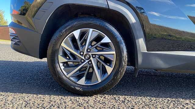 Hyundai TUCSON 1.6 TGDi Premium 5dr 2WD Petrol Estate Black