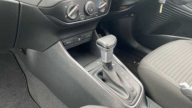 Hyundai I20 1.0T GDi 48V MHD SE Connect 5dr DCT Petrol Hatchback Blue