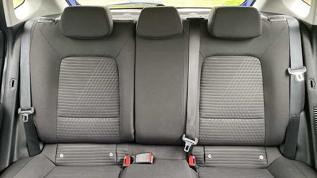 Hyundai I20 1.0T GDi 48V MHD SE Connect 5dr DCT Petrol Hatchback Blue