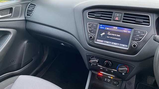 Hyundai i20 1.2 MPi SE 5dr Petrol Hatchback