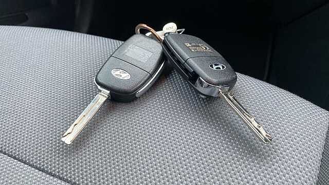 Hyundai i20 1.2 MPi SE 5dr Petrol Hatchback