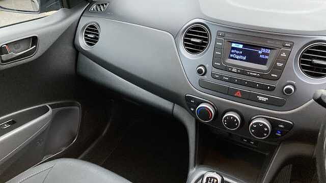 Hyundai i10 1.0 SE 5dr Petrol Hatchback