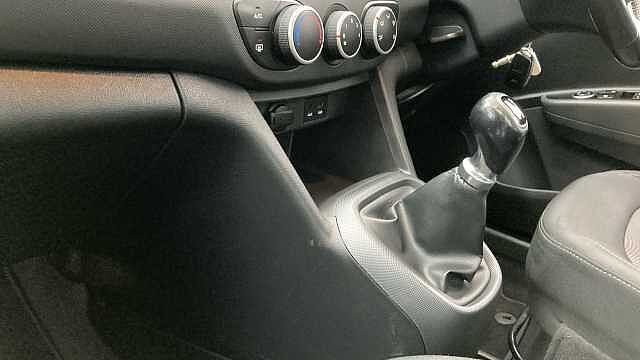 Hyundai i10 1.0 SE 5dr Petrol Hatchback