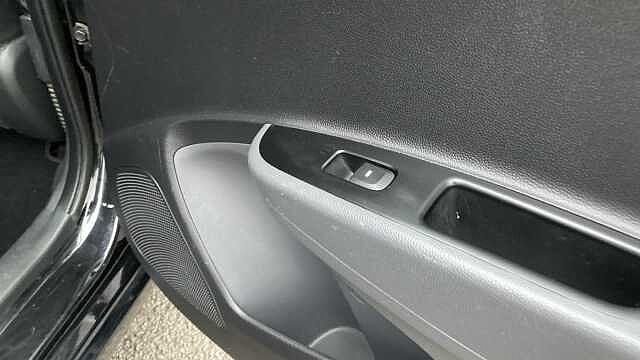 Hyundai i10 1.0 SE 5dr Petrol Hatchback