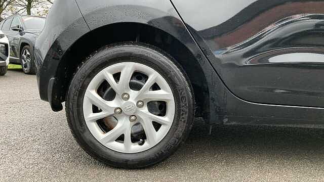 Hyundai i10 1.0 SE 5dr Petrol Hatchback