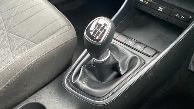 Hyundai BAYON 1.0 TGDi 48V MHEV SE Connect 5dr Petrol Hatchback