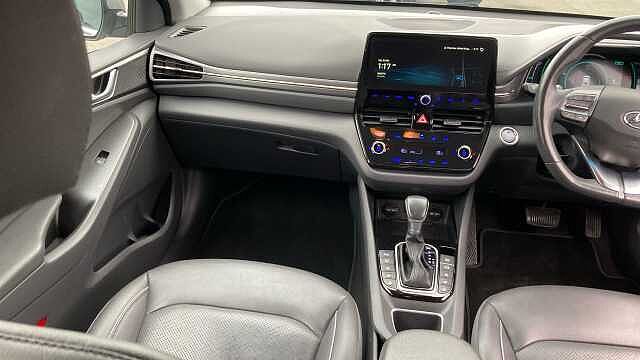Hyundai IONIQ 1.6 GDi Plug-in Hybrid Premium SE 5dr DCT Hatchback