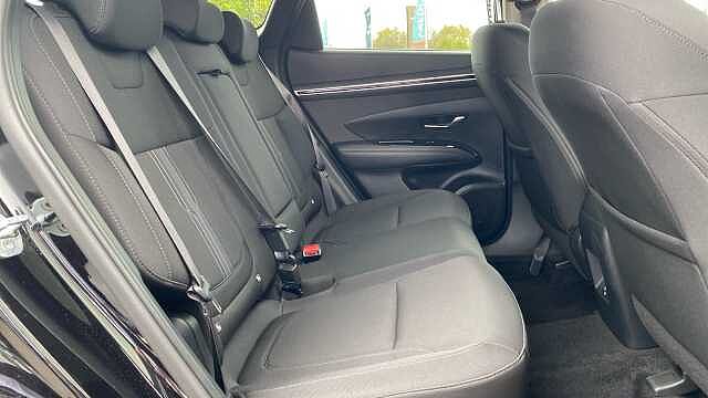 Hyundai TUCSON 1.6 TGDi Premium 5dr 2WD Petrol Estate Black