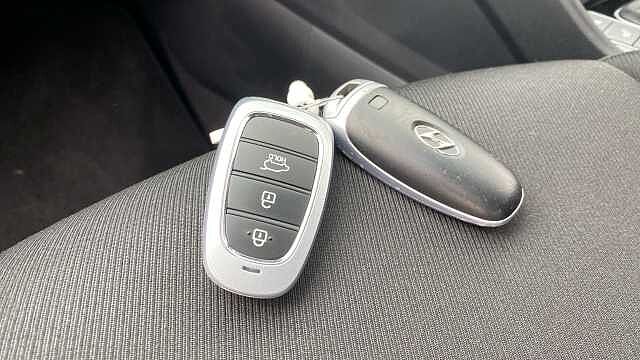 Hyundai TUCSON 1.6 TGDi Premium 5dr 2WD Petrol Estate Black