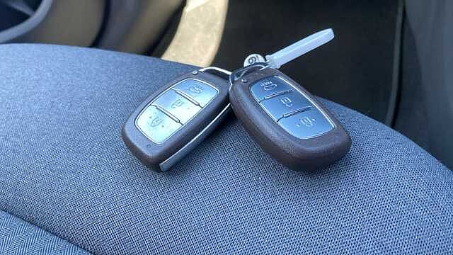 Hyundai IONIQ 100kW Premium 38kWh 5dr Auto Electric Hatchback