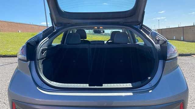 Hyundai IONIQ 100kW Premium 38kWh 5dr Auto Electric Hatchback