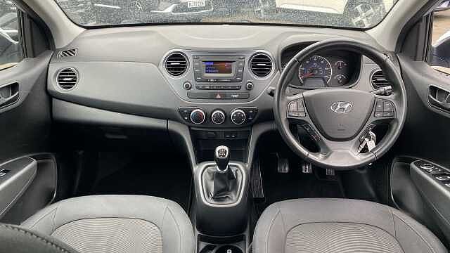 Hyundai i10 1.0 SE 5dr Petrol Hatchback