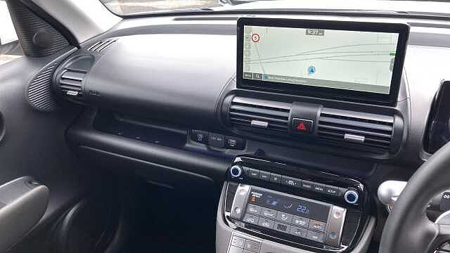 Hyundai INSTER 85kW 02 49kWh 5dr Auto Electric Hatchback