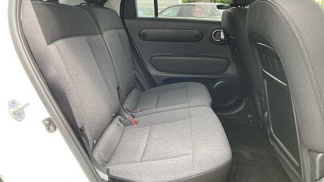 Hyundai INSTER 85kW 02 49kWh 5dr Auto Electric Hatchback