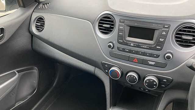 Hyundai i10 1.0 SE 5dr Petrol Hatchback