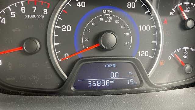 Hyundai i10 1.0 SE 5dr Petrol Hatchback
