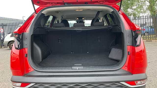 Hyundai TUCSON 1.6 TGDi SE Connect 5dr 2WD Petrol Estate Red