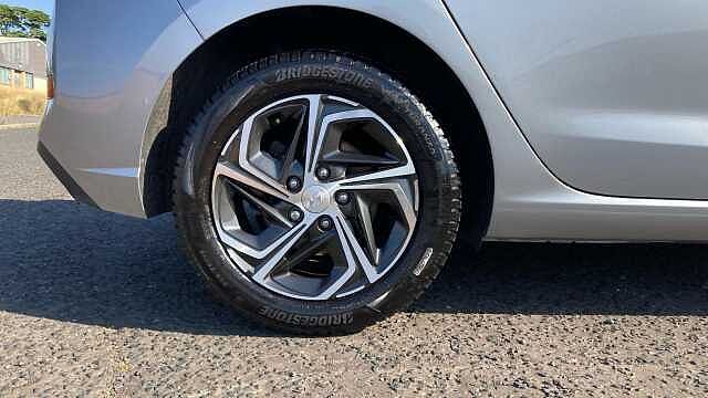 Hyundai i30 1.0T GDi SE Connect 5dr DCT Petrol Hatchback