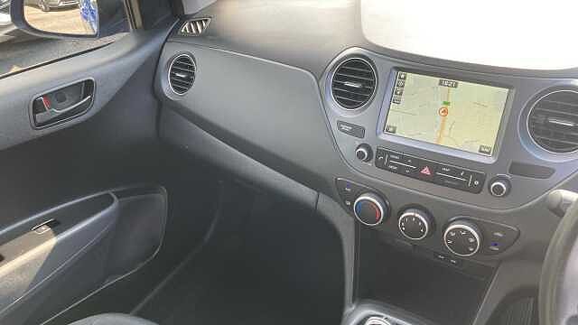 Hyundai i10 1.0 Play 5dr Petrol Hatchback