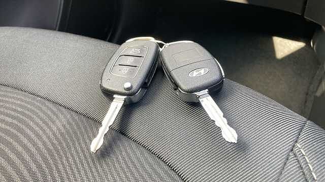 Hyundai i10 1.0 Play 5dr Petrol Hatchback