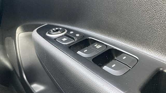 Hyundai i10 1.0 Play 5dr Petrol Hatchback