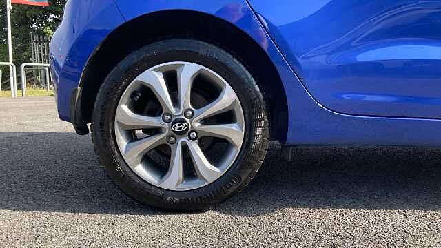 Hyundai i10 1.0 Play 5dr Petrol Hatchback