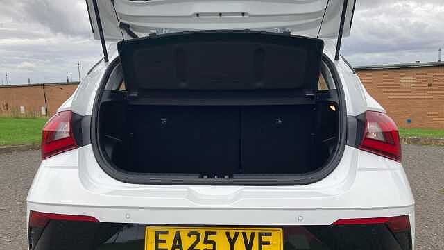 Hyundai I20 1.0T GDi Advance [Nav] 5dr Petrol Hatchback White