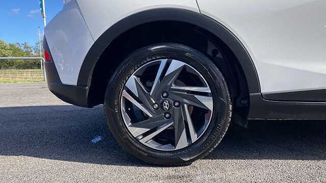 Hyundai BAYON 1.0 TGDi 48V MHEV SE Connect 5dr Petrol Hatchback