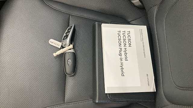 Hyundai TUCSON 1.6 TGDi Hybrid 230 Ultimate 5dr 2WD Auto Hybrid Estate Grey