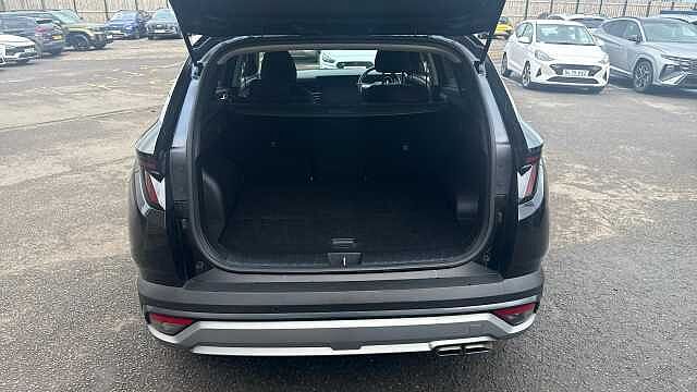 Hyundai TUCSON 1.6T Hybrid Advance 5dr Auto Hybrid Estate Black