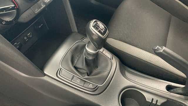 Hyundai KONA 1.0T GDi Play Edition 5dr