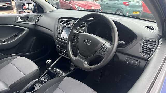 Hyundai i20 1.2 MPi Premium Nav 5dr